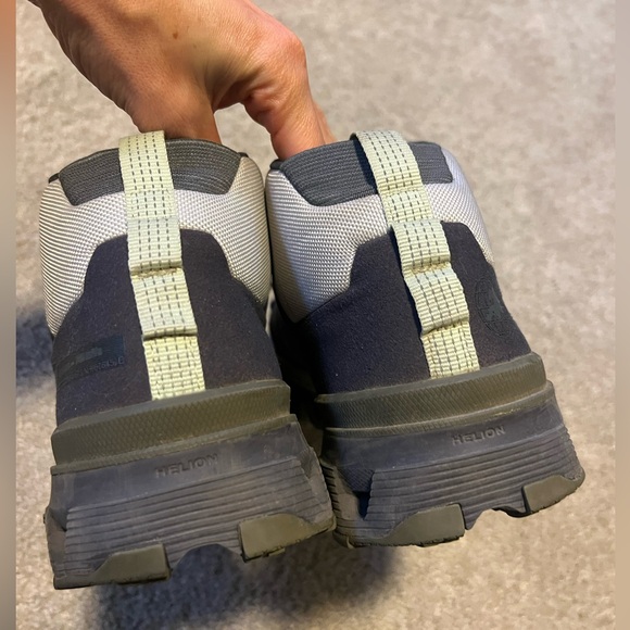 On Cloudtrax All Terrain Men's Size 8 Hiking Shoes Ink/Frost - Picture 3 of 9